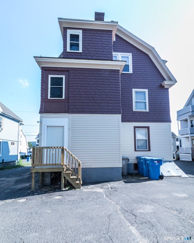 Building Photo - 34-38 Ward St