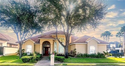 Building Photo - 31 N 5th St