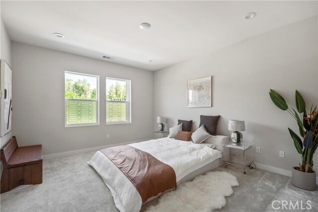 Building Photo - 151 Holliston