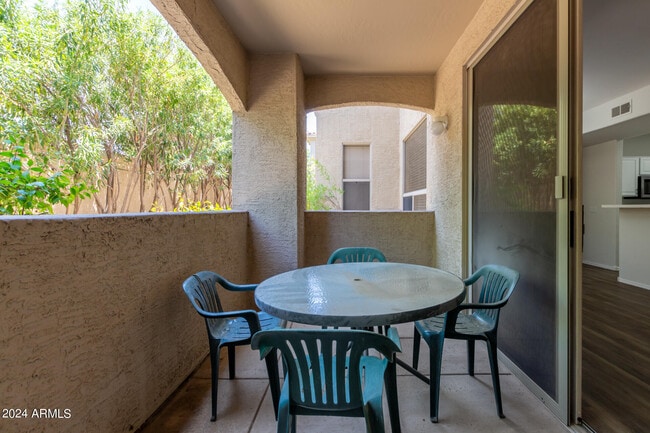 Building Photo - 9550 E Thunderbird Rd