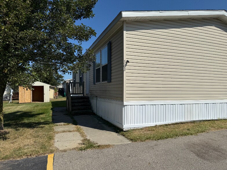 Primary Photo - 363 Shummard Branch