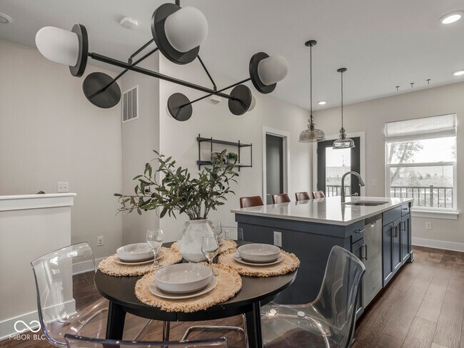 Building Photo - 1533 Tannery Way