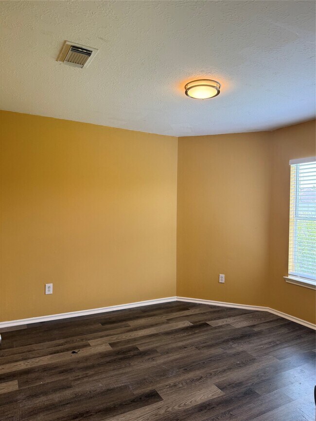 Building Photo - 5111 Caymus Dr