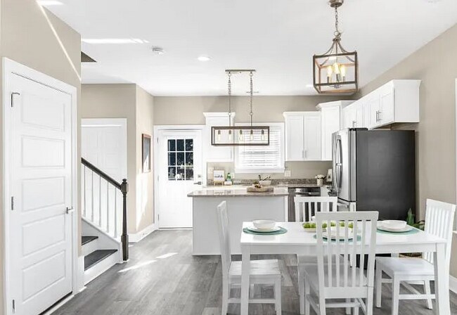 Building Photo - 900 62nd Ave N