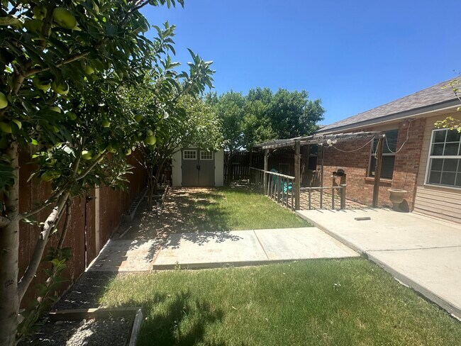 Building Photo - 3503 Ross Avenue