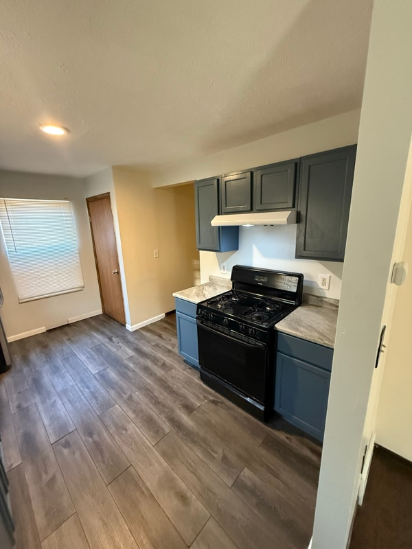 Building Photo - 1042 Ansel Rd