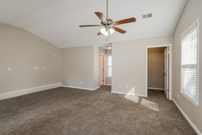 Building Photo - 4724 Granada Dr