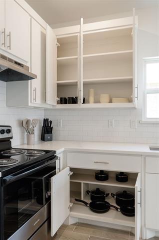 Building Photo - 709 Fuller St