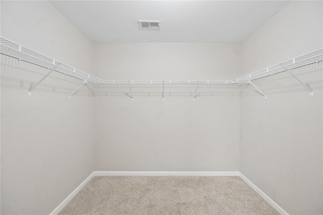 Building Photo - 462 Fredrick Dr