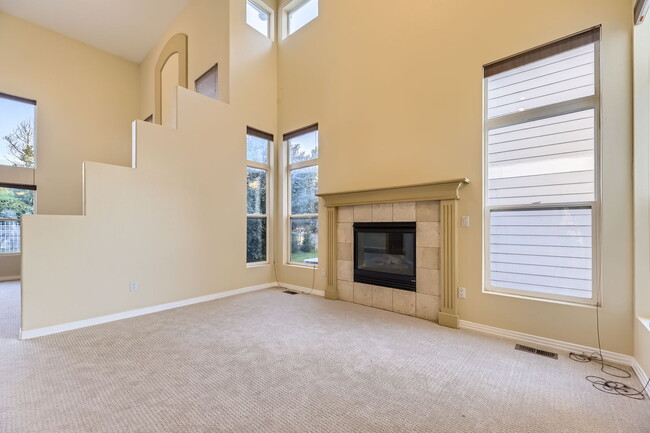 Building Photo - 19406 E Maplewood Pl