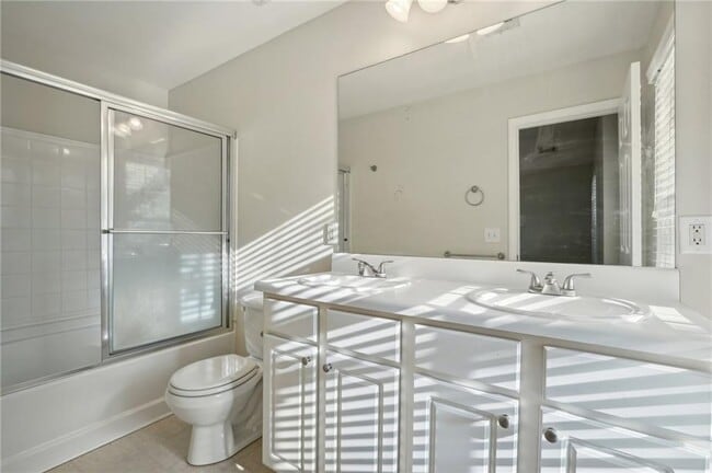 Building Photo - 3306 Sheffield Cir