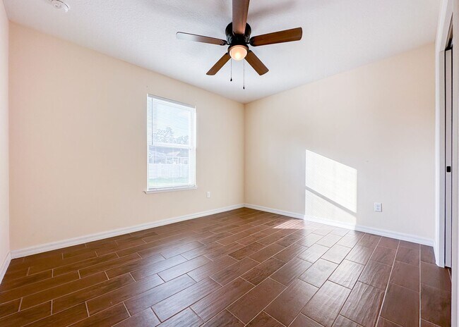 Building Photo - 2680 SW 156th Ln