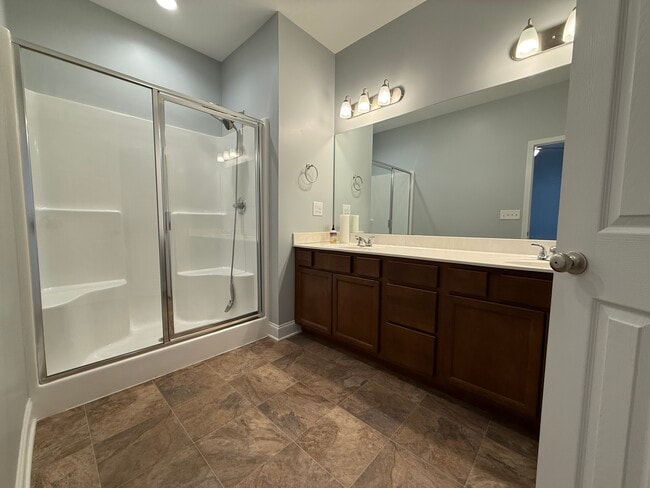 Building Photo - 145 Hardinberry St