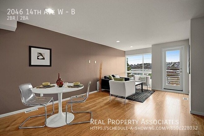 Building Photo - 2046 14th Ave W