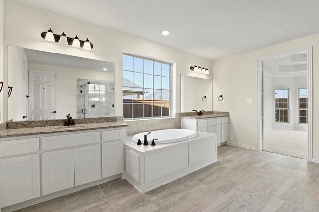 Building Photo - 601 Winslow Ln