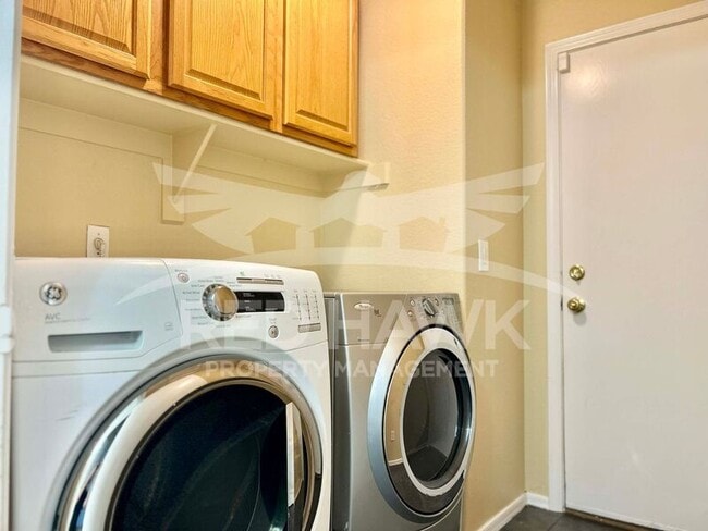 Building Photo - 3623 N 104th Dr