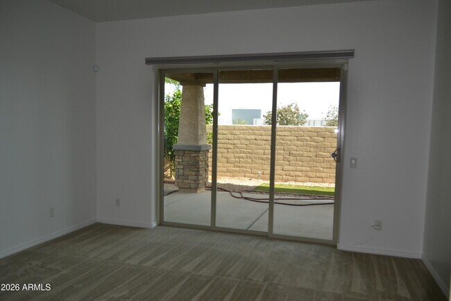 Building Photo - 9644 Thatcher Ave