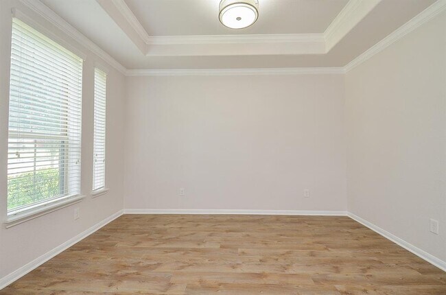 Building Photo - 5610 White Camelia Ct
