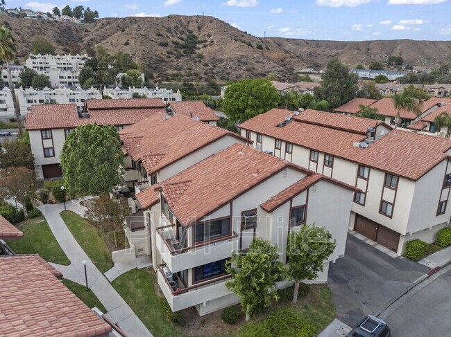 Building Photo - 18142 Sundowner Way