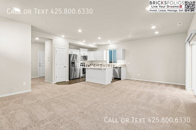 Building Photo - Peaceful Retreat in Beautiful Bremerton