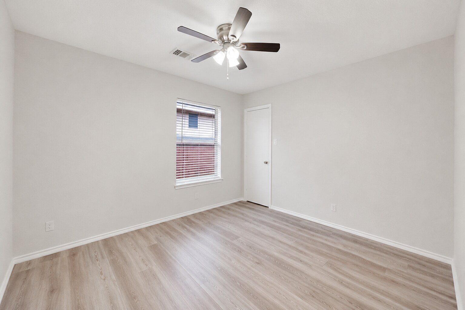 Building Photo - 17402 Hamilwood Dr