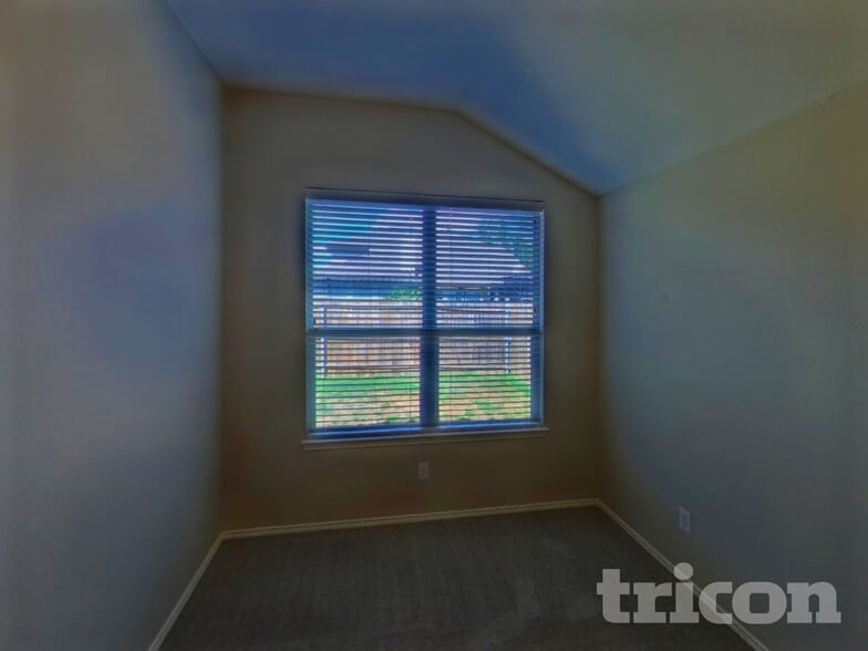 Building Photo - 369 Magnolia Dr