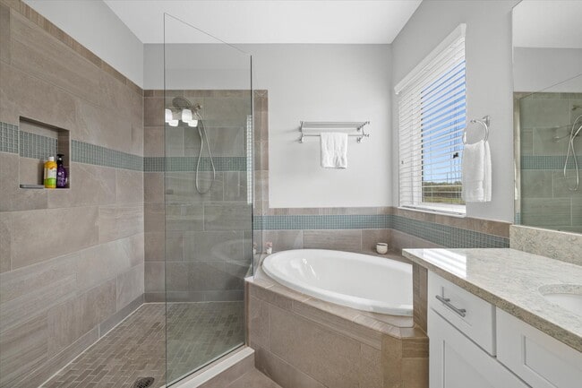 Building Photo - 5954 Anise Dr