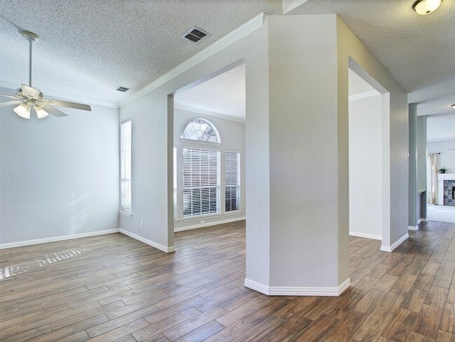 Building Photo - 11117 Knoxville Ln