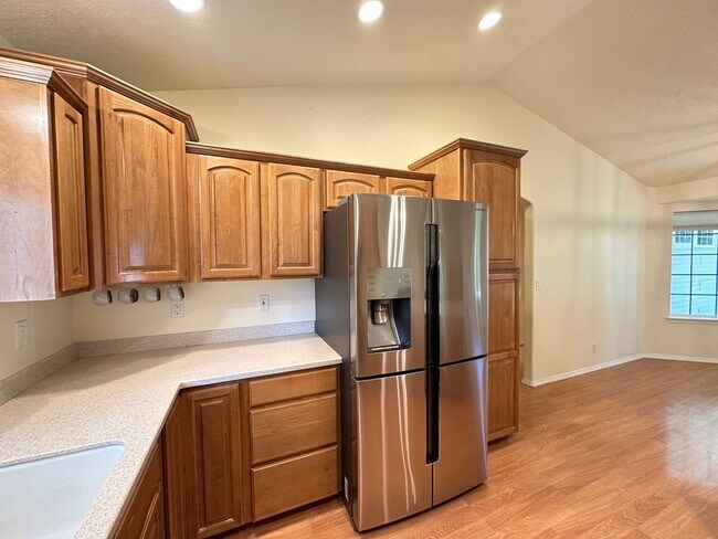 Building Photo - Coeur D'Alene Home