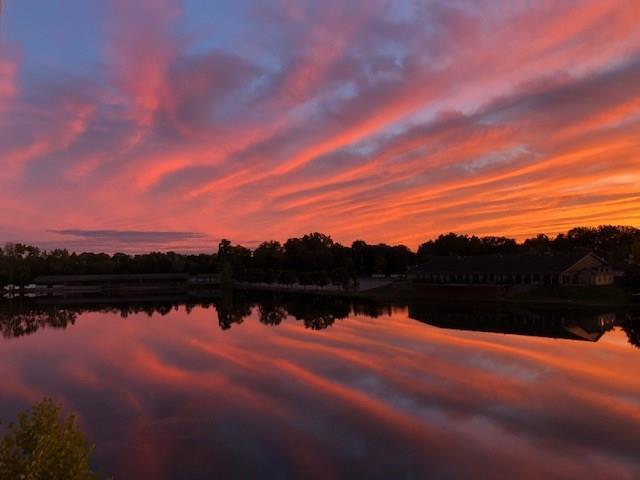 Building Photo - 6740 Spirit Lake Dr