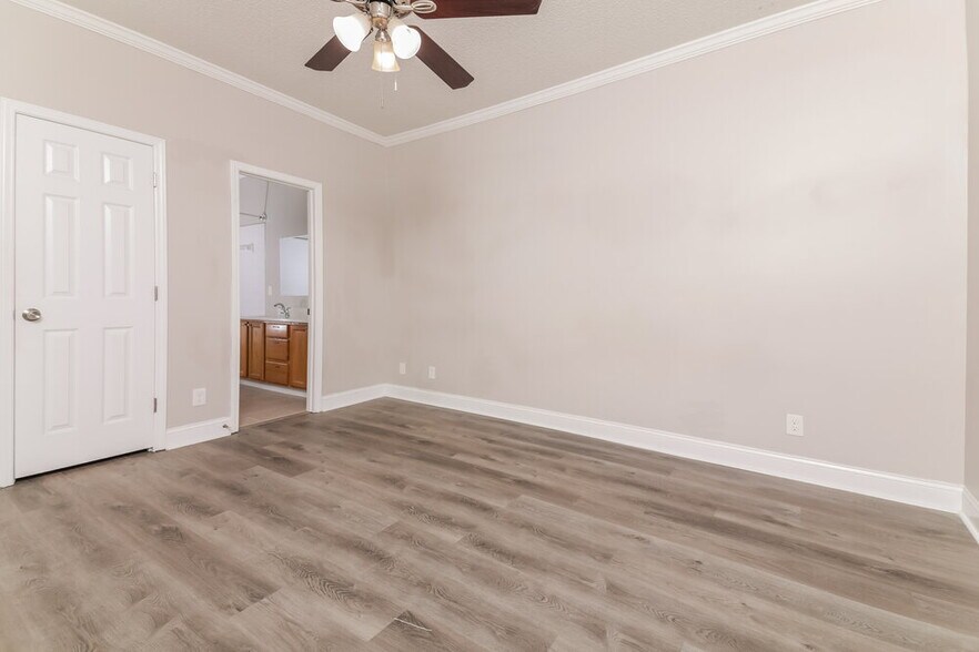 Building Photo - 4024 Beaufain St