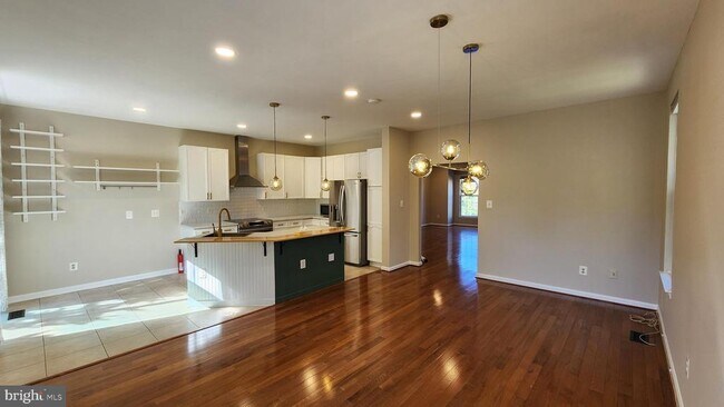Building Photo - 14773 Truitt Farm Dr