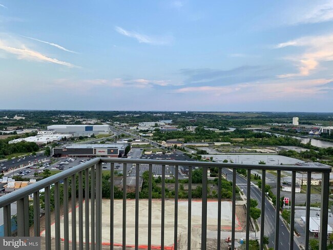 Building Photo - 105 Christina Landing Dr
