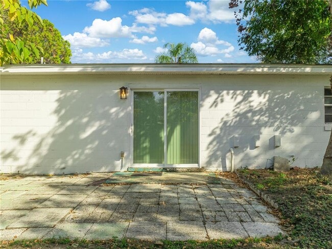 Building Photo - 2338 Juno Ave