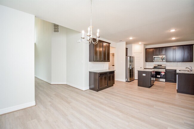 Building Photo - 21278 Catalina Palm Dr