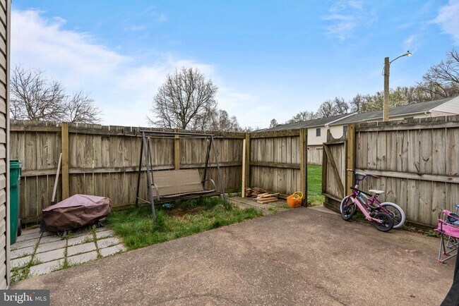 Building Photo - 1232 Peggy Dr