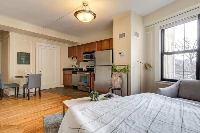 Building Photo - 1613 Harvard St NW