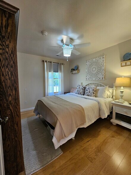 Guest Bedroom - 3234 Lowry Rd