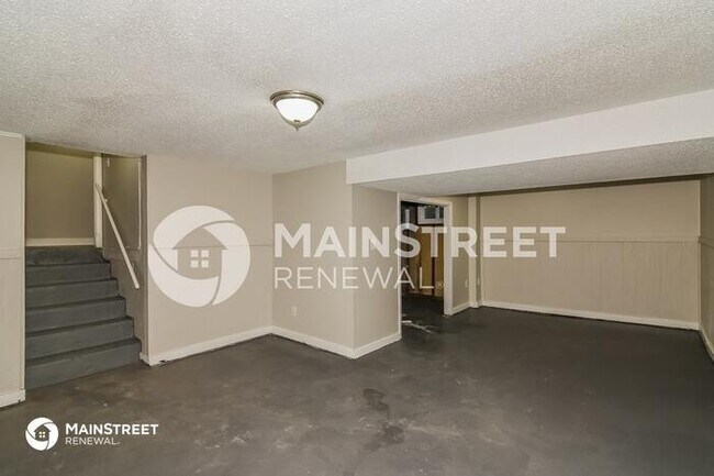 Building Photo - 9302 FAIRWOOD DR, KANSAS CITY, MO 64138