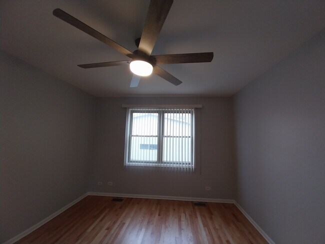 Building Photo - 4552 N Newland Ave