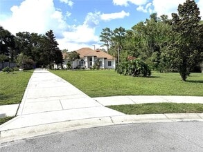 Building Photo - 325 Leslie Ln