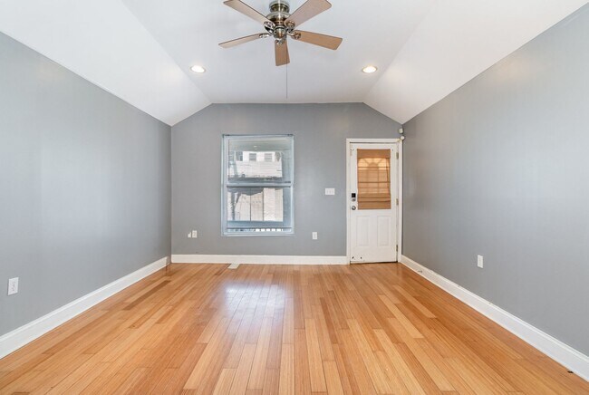 Building Photo - 2136 Susquehanna St