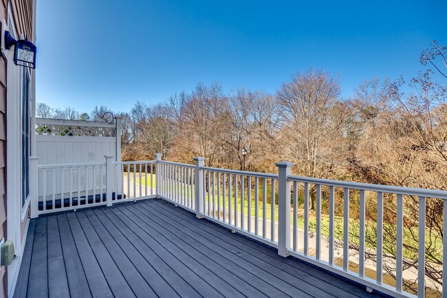 Building Photo - Fabulious Townhome in Baxter Village, Fort...