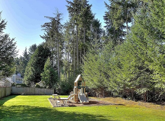 Building Photo - 2716 22nd Ave Ct NW