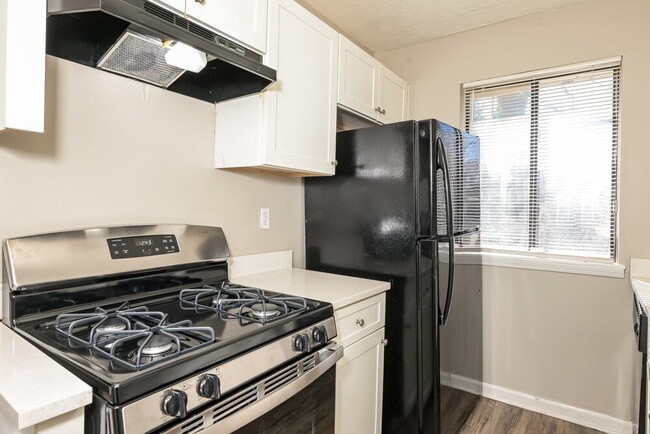 Building Photo - 4691 Big Valley Ct