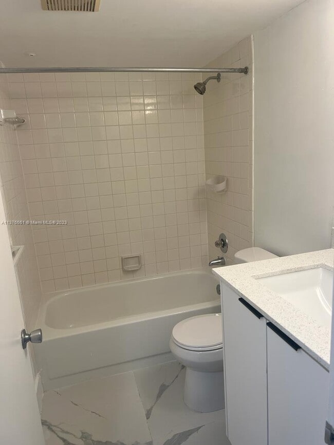 Building Photo - 13455 SW 9th Ct