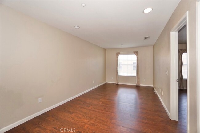 Building Photo - 41845 Davenport Way