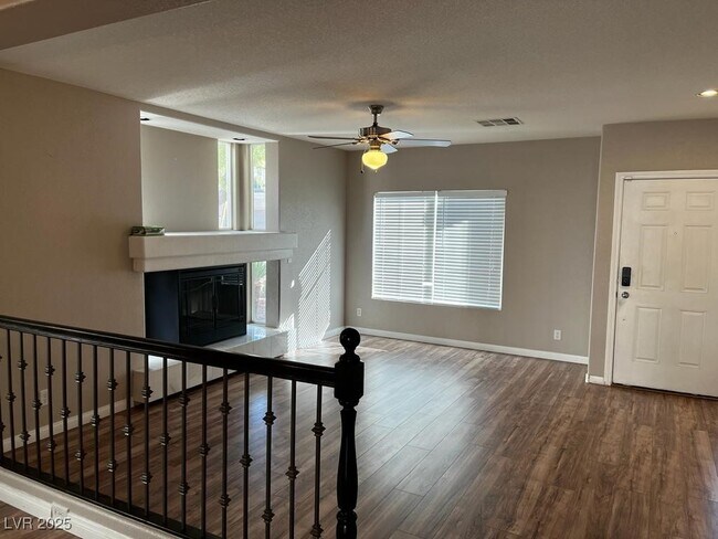 Building Photo - 1026 E Sonoran Hope Ave