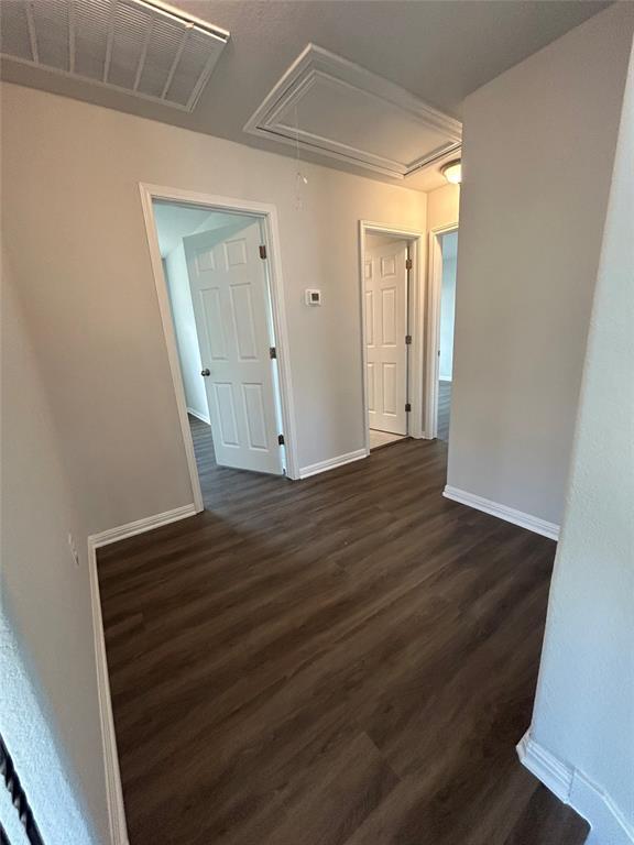 Building Photo - 343 Silver Glen Dr