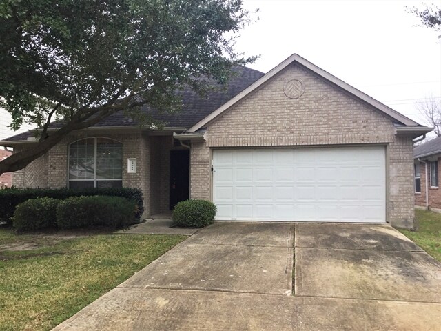 Primary Photo - 23511 Hidden Maple Dr